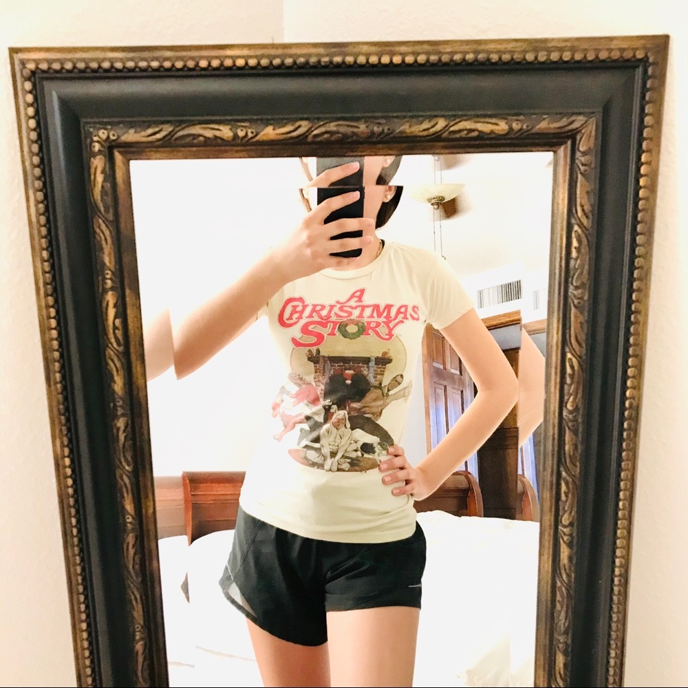 A CHRISTMAS STORY CLASSIC MOVIE GRAPHIC TEE